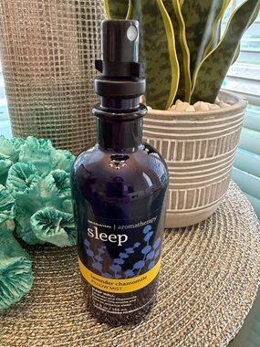 Bath & Body Works Aromatherapy Sleep Well Pillow Mist Lavender Chamomile NEW